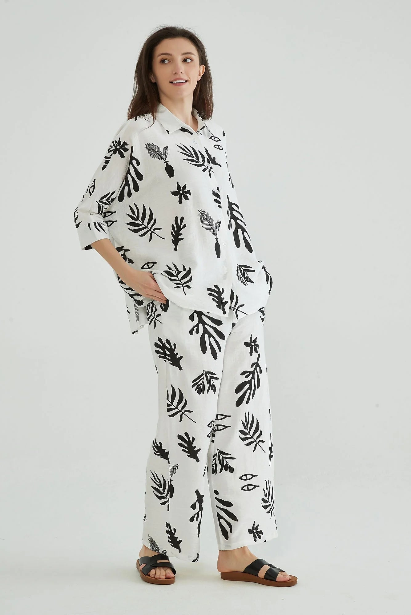 Casual Travel Outfits for Mature Women