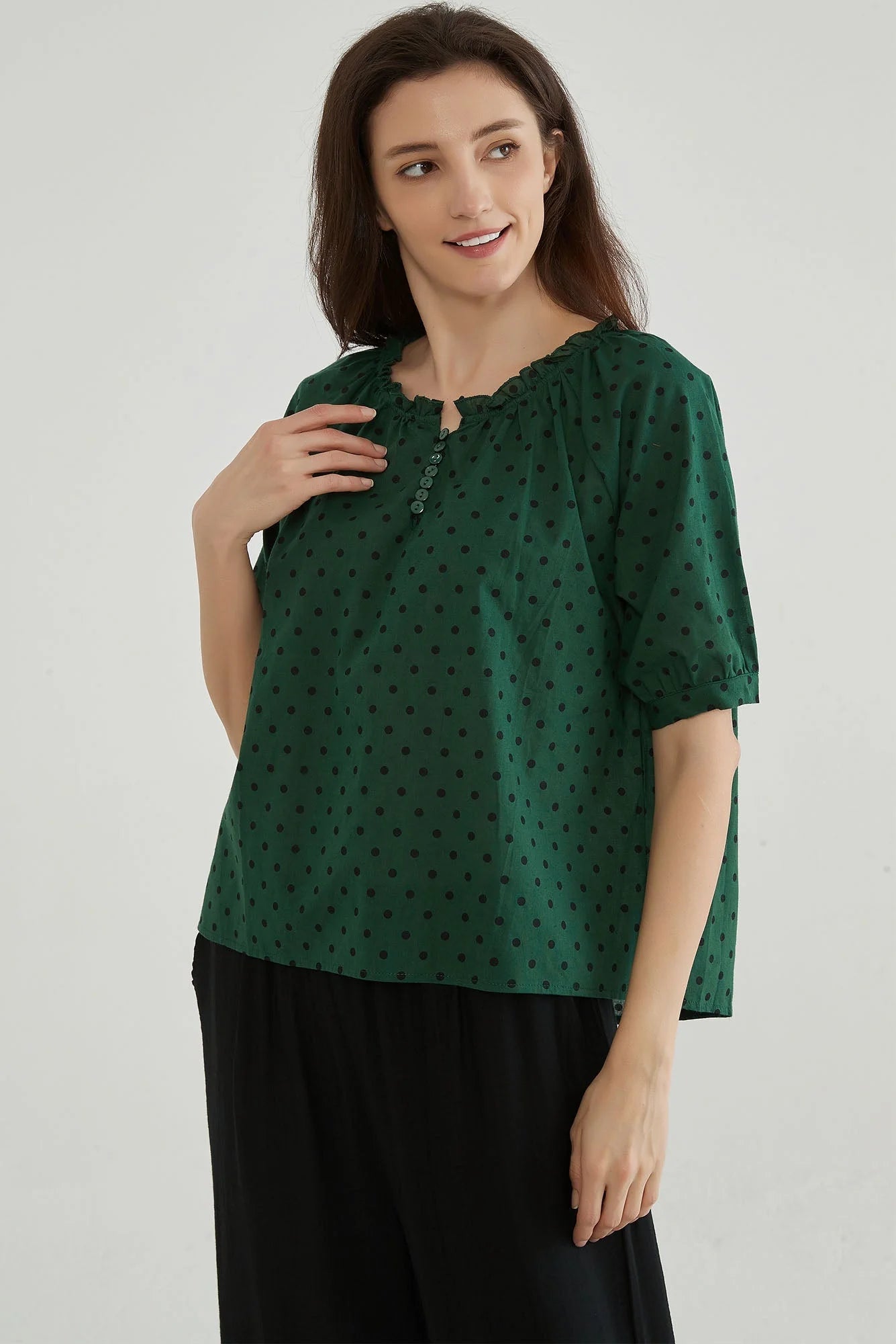 Effortless Style: Embracing Plus Size Linen Tops for Summer