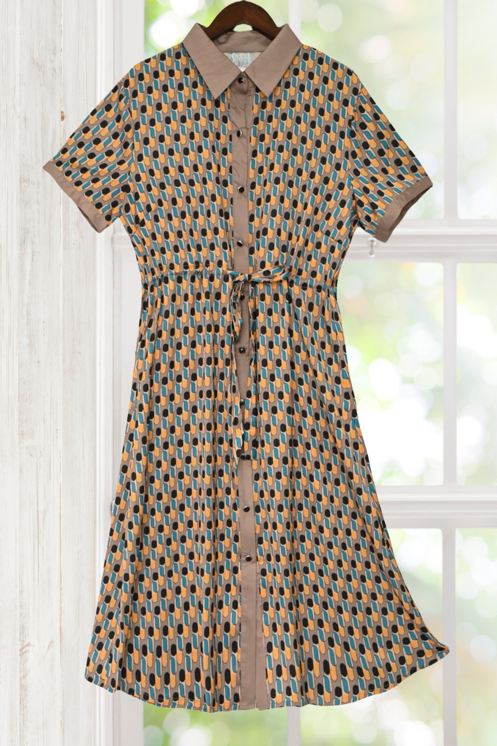 Laura Satin Short Sleeves Geo Print Dress