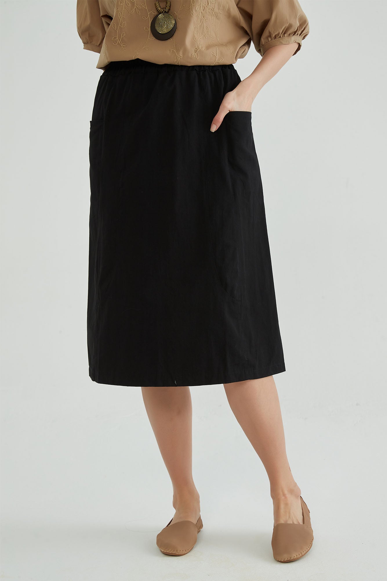 Basalt Black Cotton Midi Skirt with Pocket - Whisper Mint