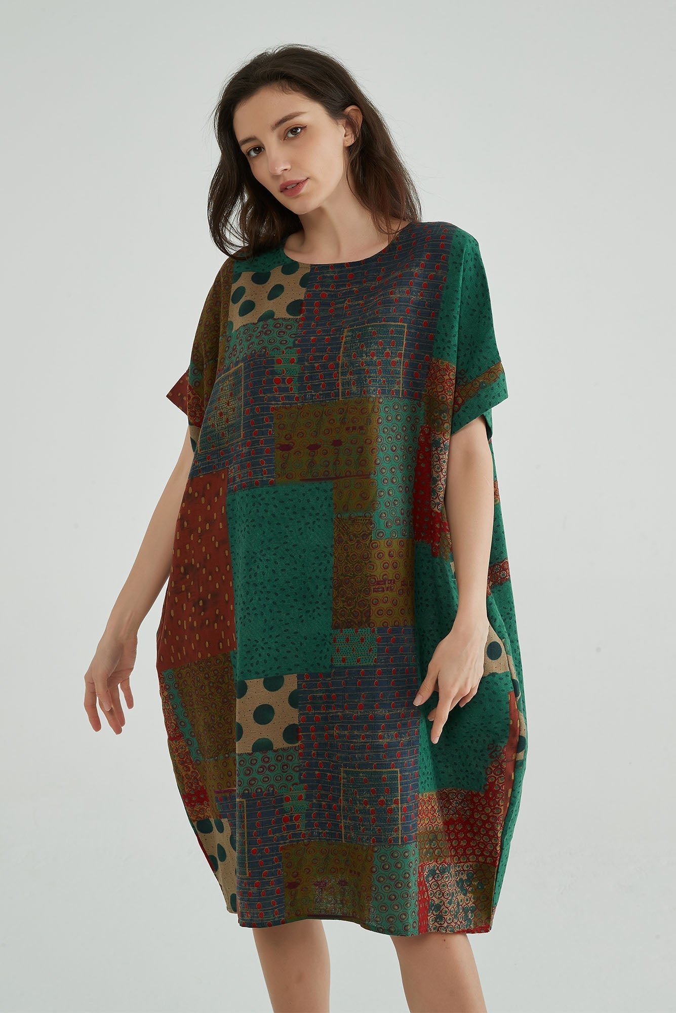 Retro Artisit Relaxed Fit Dress - Whisper Mint