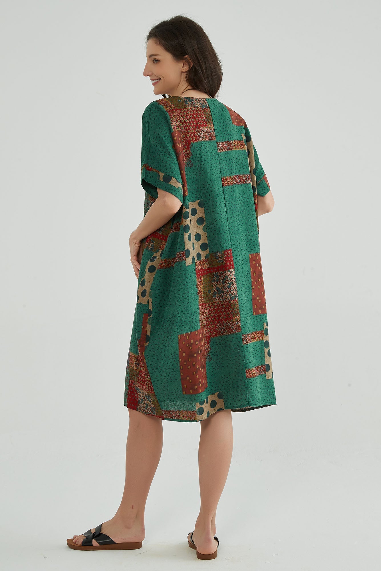 Retro Artisit Relaxed Fit Dress - Whisper Mint