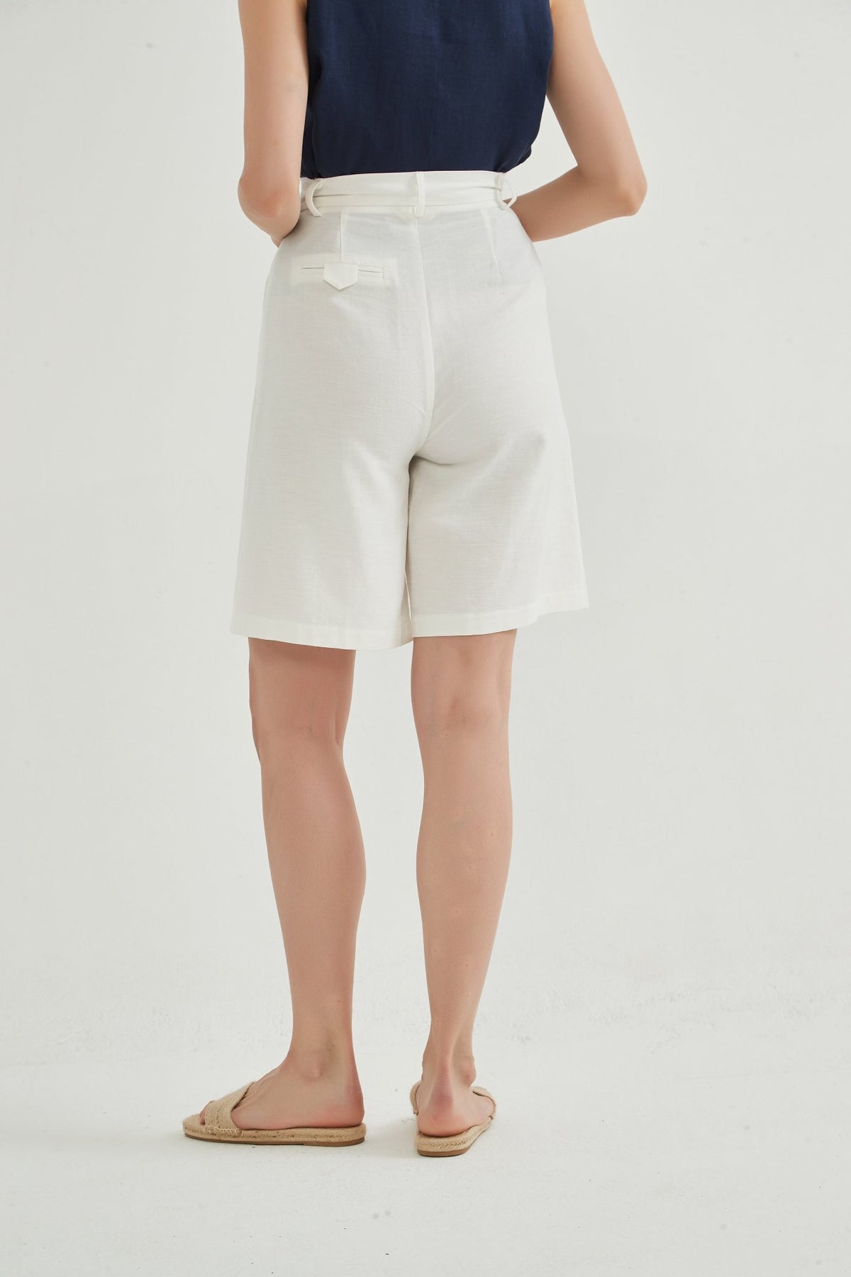 Karen Cuffed Linen Bermuda Shorts - Whisper Mint